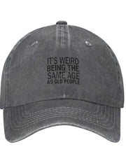 Es ist ein seltsames Wesen Der Dasselbe Alter Als alte Leute Lustig Text Briefe Verstellbar Hut